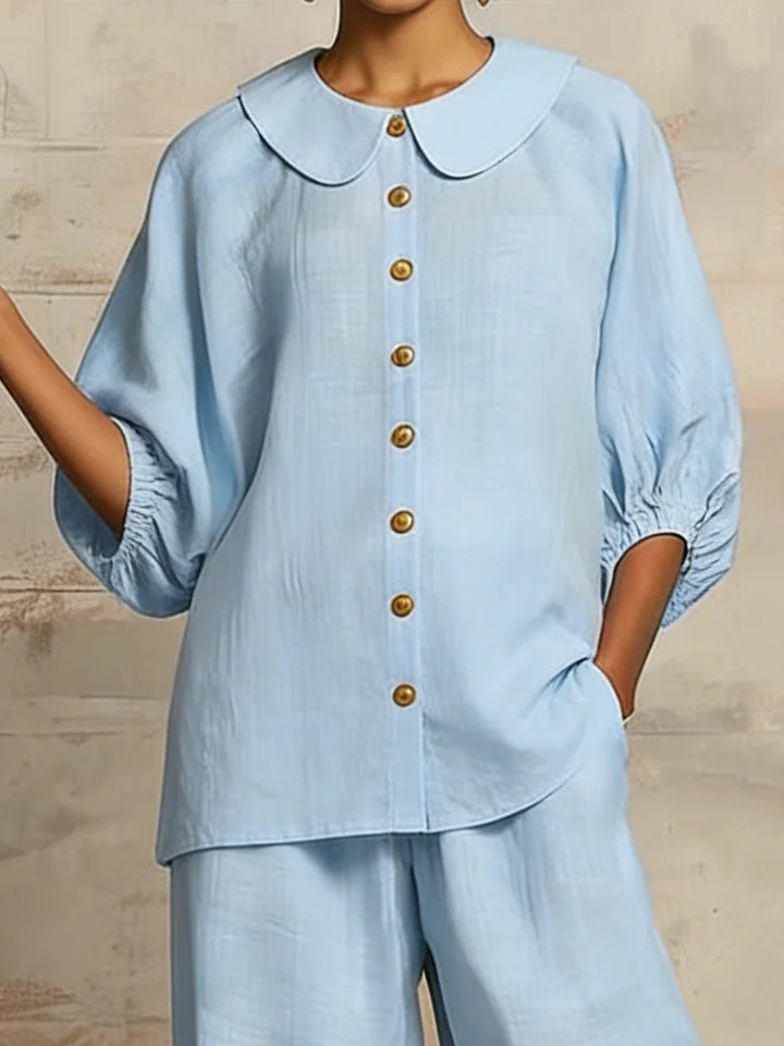 Elegante conjunto de linho de duas peças, composto por camisa e calças de pernas largas
