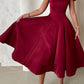 Vestido de menina com decote em V e cintura evasé
