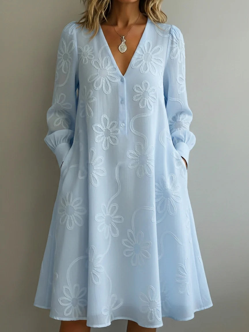 Vestido vintage elegante com decote em V e bordados florais