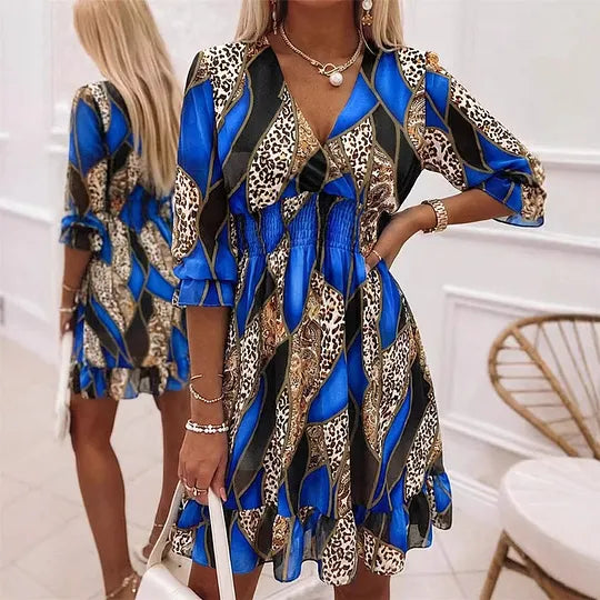 Vestido de menina evasé com decote em V, folho na base e estampado floral