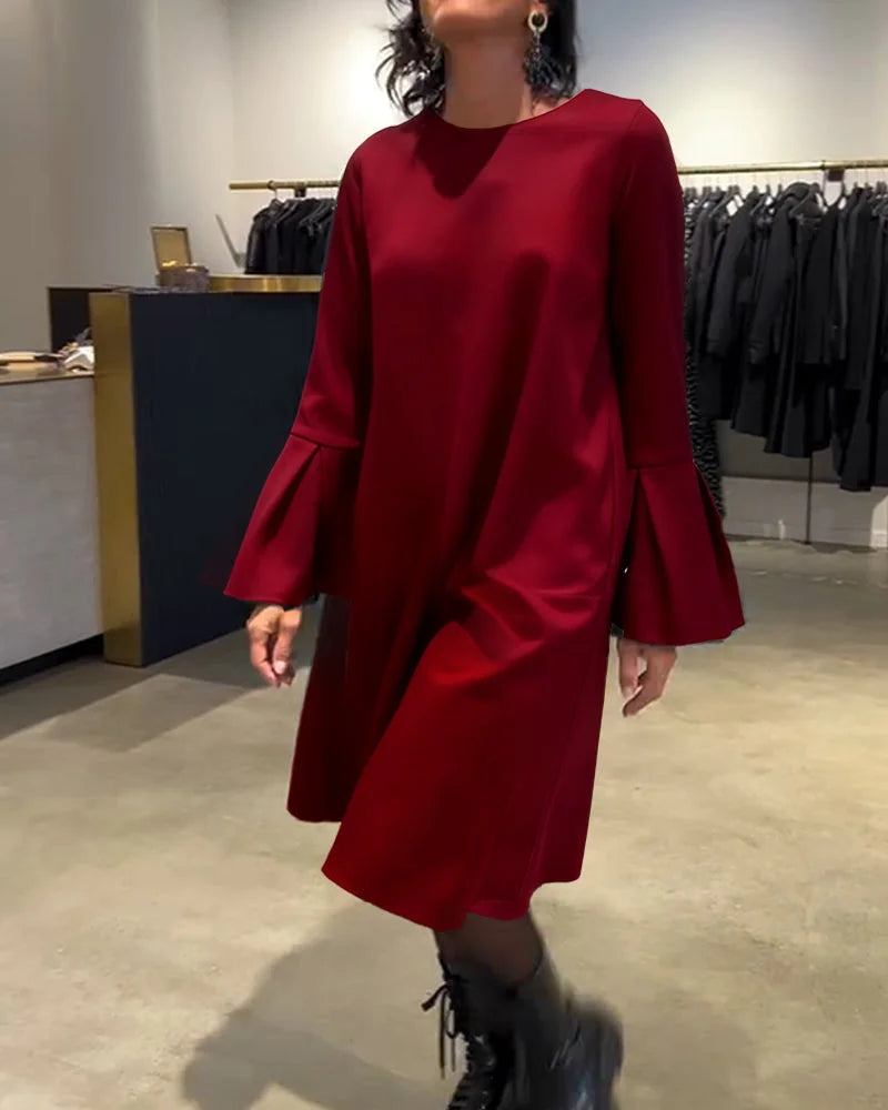 Vestido de mulher de cor sólida com mangas em sino