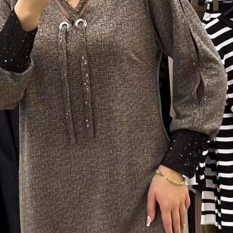 Novo vestido de malha de seda com lantejoulas e decote em V outono-inverno