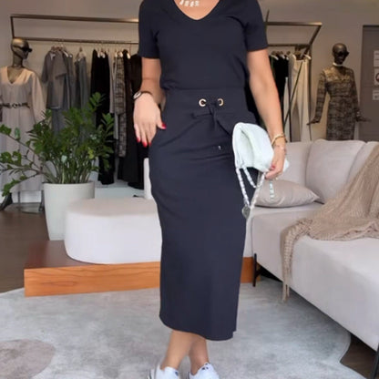 Linda | Conjunto de menina com blusa decote em V e saia